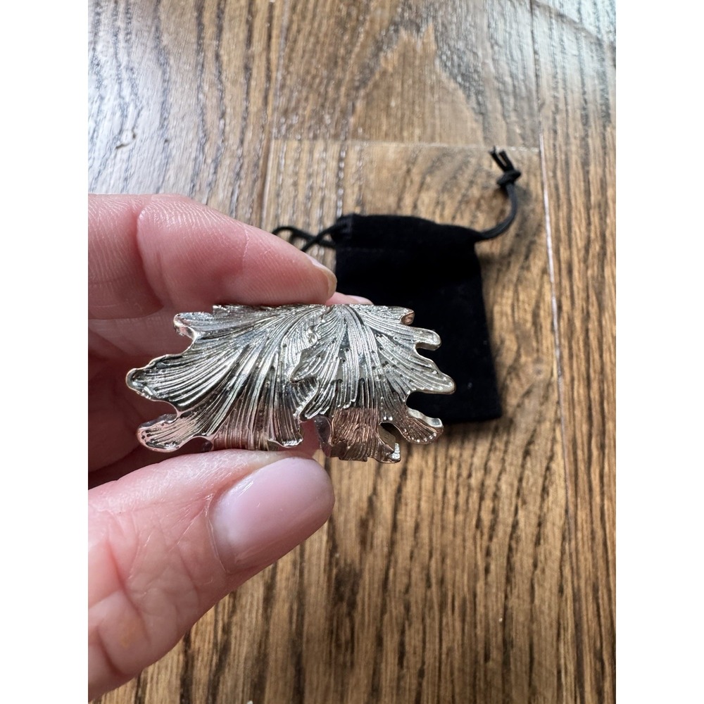 Silver Tone Wrap Around Oversized Openwork Statement Leaf Ring Size Approx. 7.5